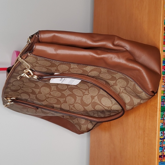 Coach Signature Christie Carryall - Picture 3 of 16